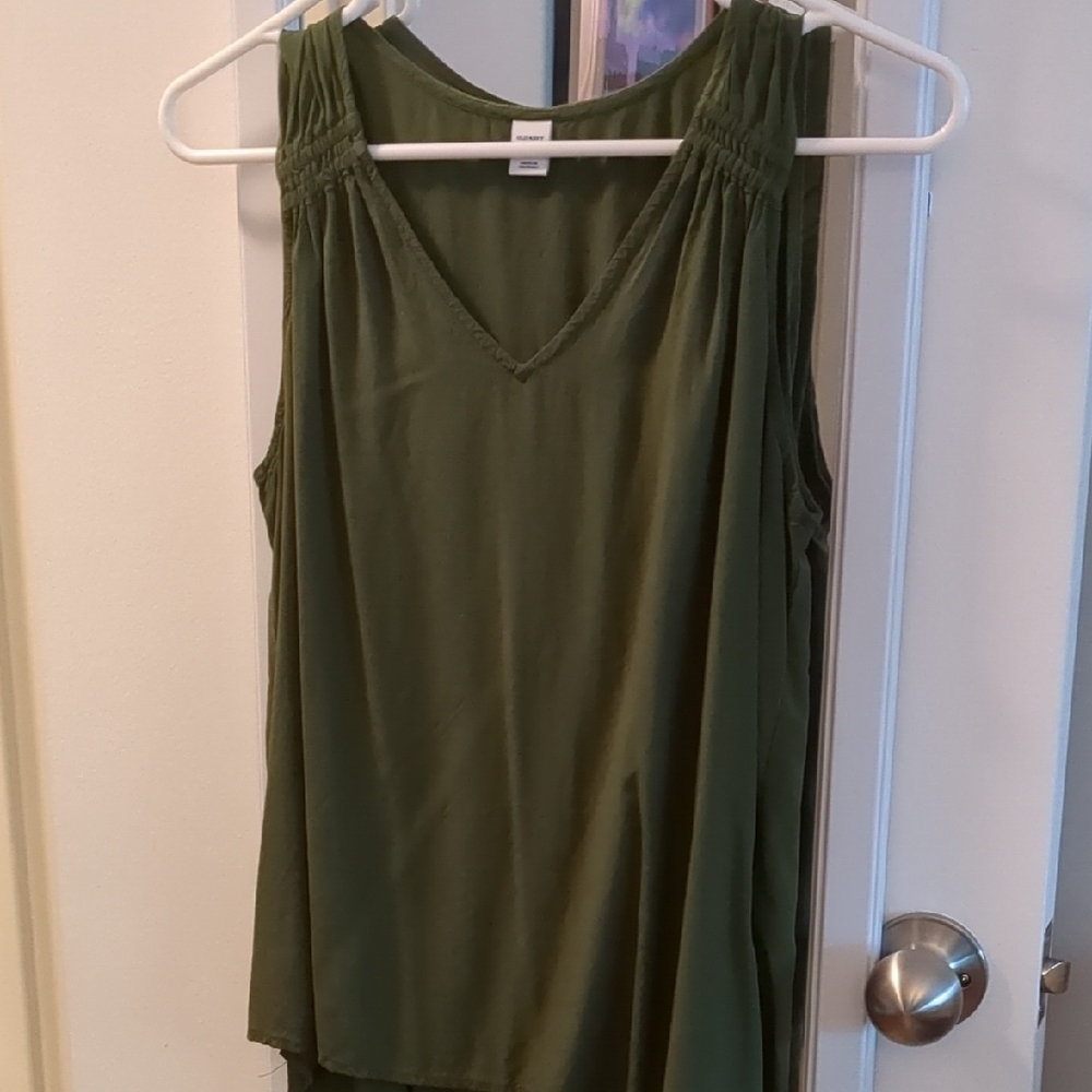 Old Navy Green Asymmetrical Sleeveless Tank Top